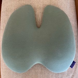 Cushion lab back pillow